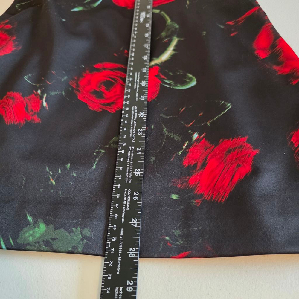 Women's Guess Black Red Rose Print Mini Dress Size M - Picture 13 of 14